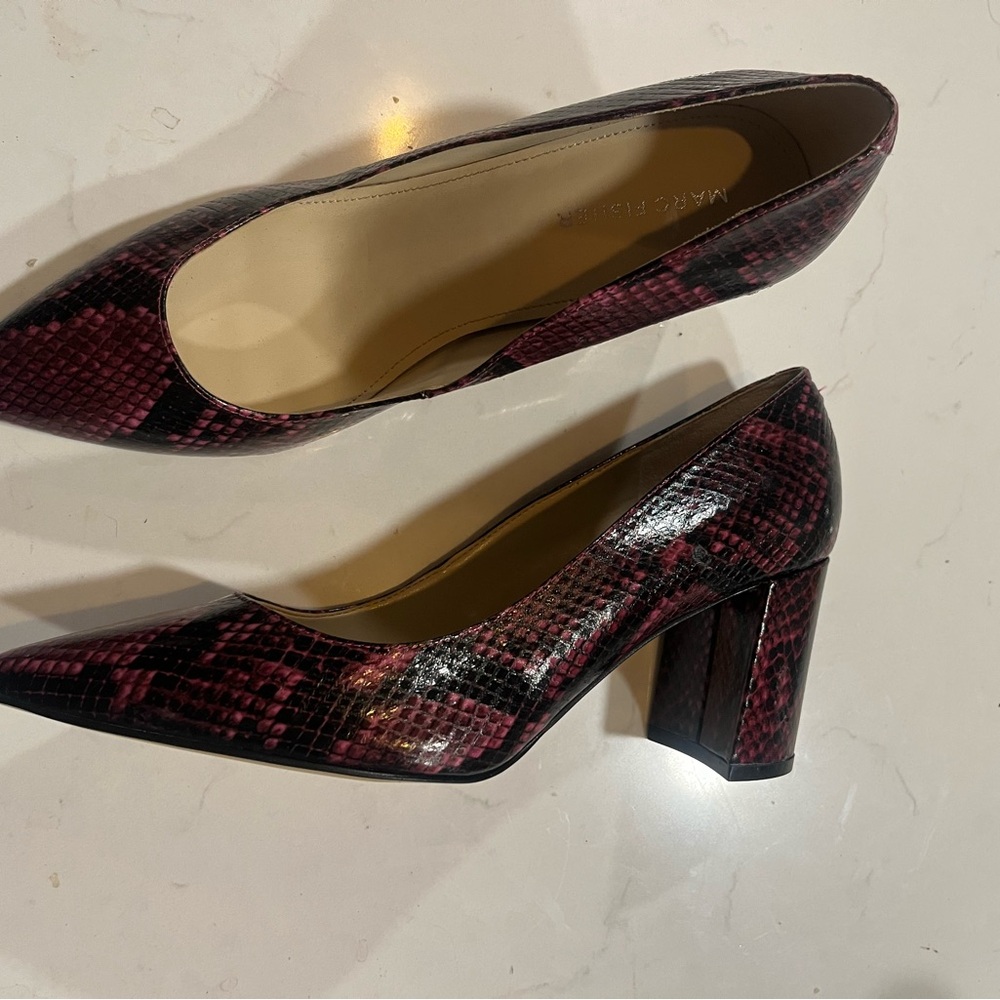 Marc Fisher 🆕 Zala Block Heel Pump • Black/Red Snake Print • Size 8 US • New - Picture 2 of 6